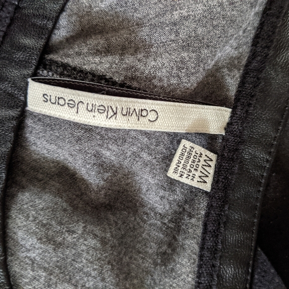 Top - Picture 3 of 3